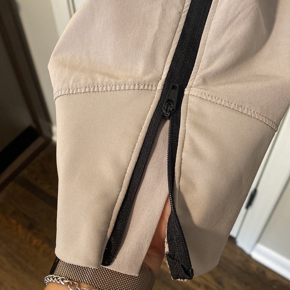 Abercrombie Ypb Motiontek Training Jogger - image 2